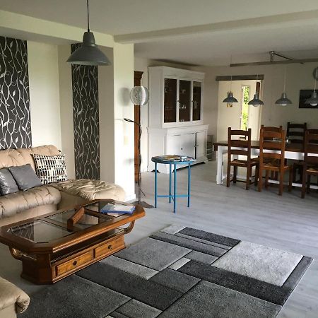 Gîtes de La Maison Bleue d'Estialescq Extérieur photo