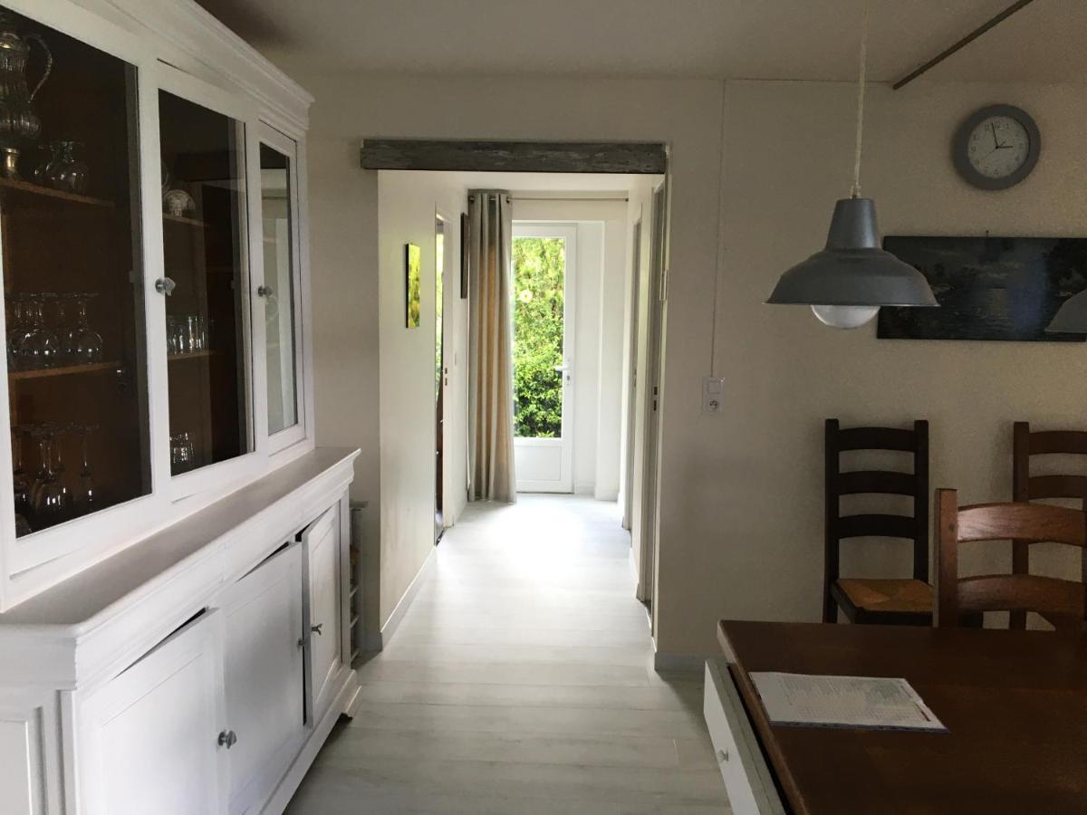 Gîtes de La Maison Bleue d'Estialescq Extérieur photo